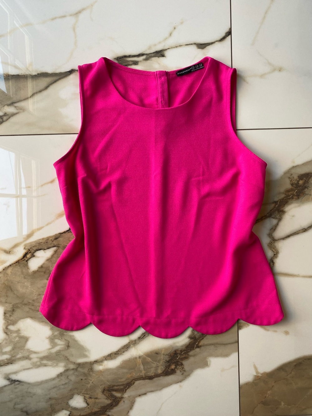 Atmosphere Fuchsia Hot Pink Sleeveless Blouse W/ Scalloped Bottom Hem (Size 12)